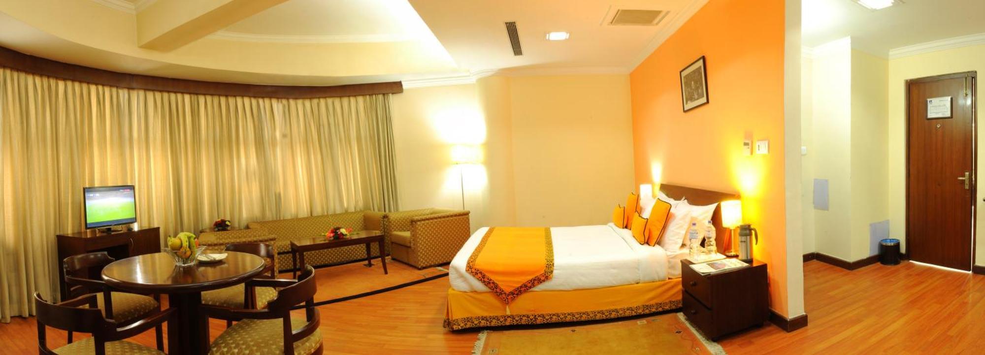 Airport Hotel Katmandu Eksteriør billede