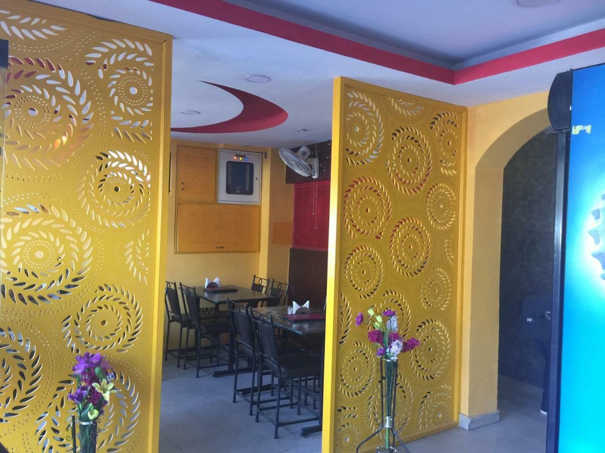 Airport Hotel Katmandu Eksteriør billede