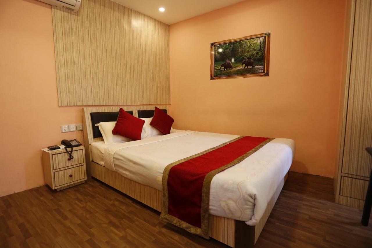 Airport Hotel Katmandu Eksteriør billede